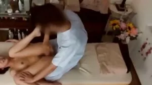 우아한 원시에서 매혹적인 루시 하트와 중간 크기 고전 포로노 가슴 영화