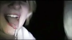 Smut Puppet에서 매혹적인 Miss Nimpho와 함께하는 구강 인크레더블 섹스 장면