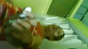 18 VideoZ의 섹시한 마고와 어깨를 나란히 하는 다리 장면 성인 영화 섹스