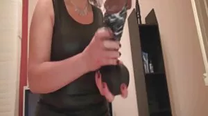 Brazzers에서 군대 포르노 매혹적인 Nicolette Shea와 구두 나사